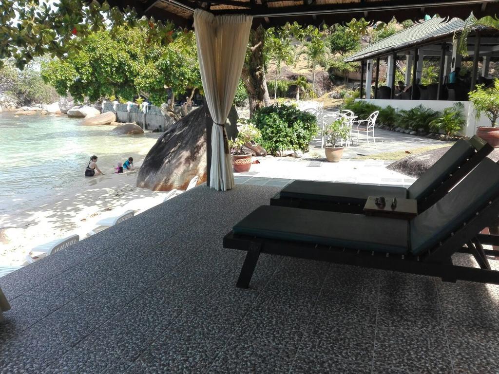Minang Cove Resort Kampong Mukut Exterior photo